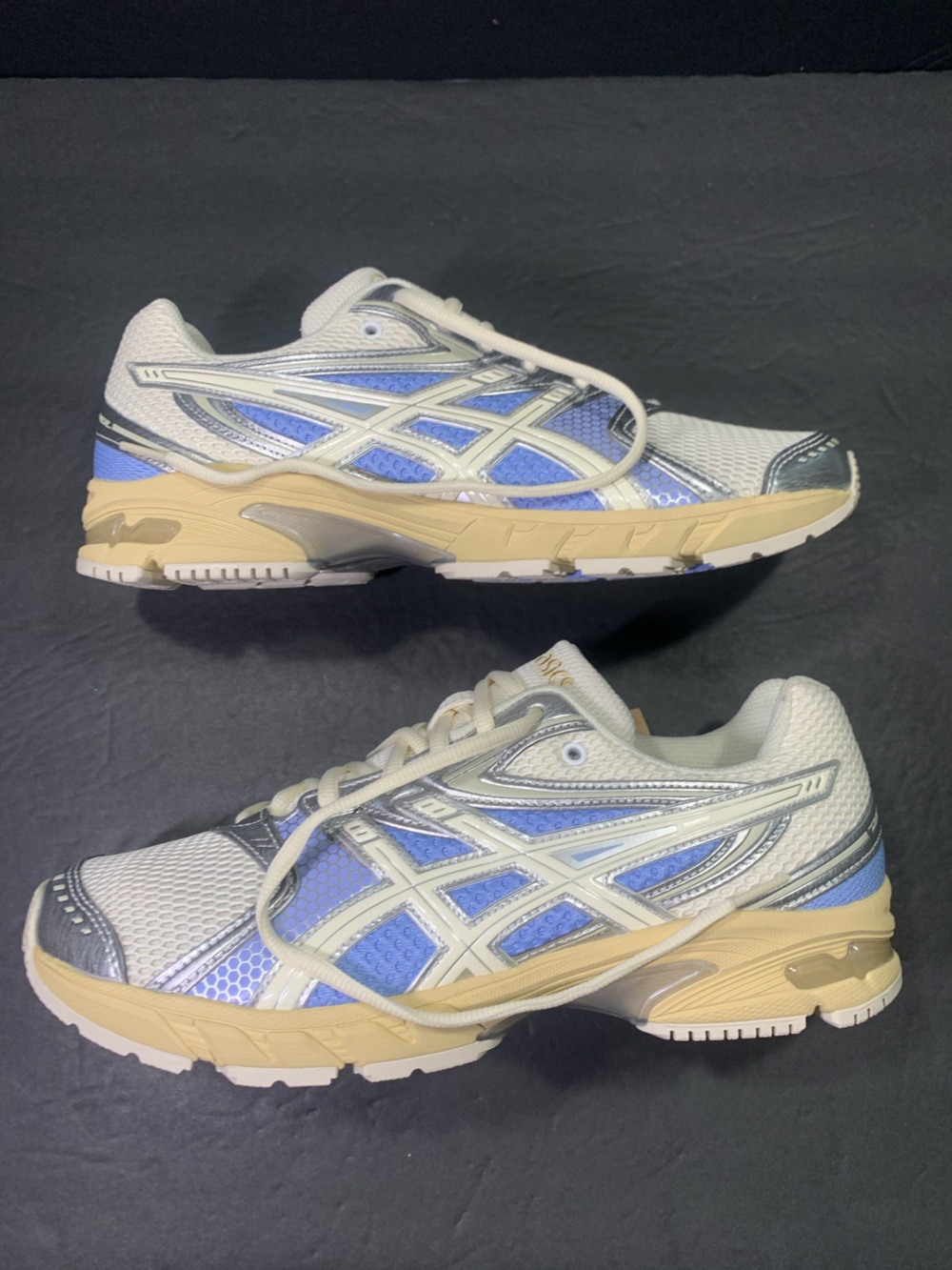 ASICS Gel-DS Trainer 14 Ivory Blue Sneakers Size Women’s-9.5 or Men’s 8